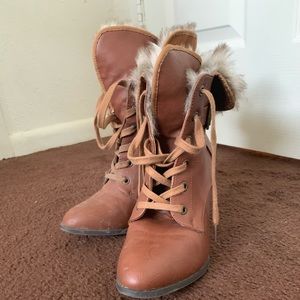 heeled boots